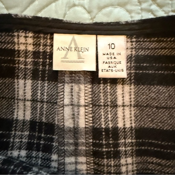 Vintage Anne Klein Black and White Plaid Wool Wrap Skirt Fringe Size 10 USA - Picture 5 of 7